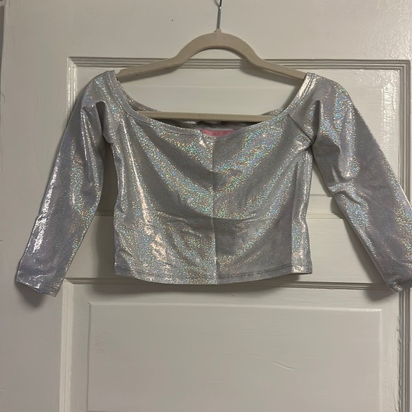 Silver disco top! 🪩🪩🪩💃🏻🕺🏼 - Picture 3 of 11